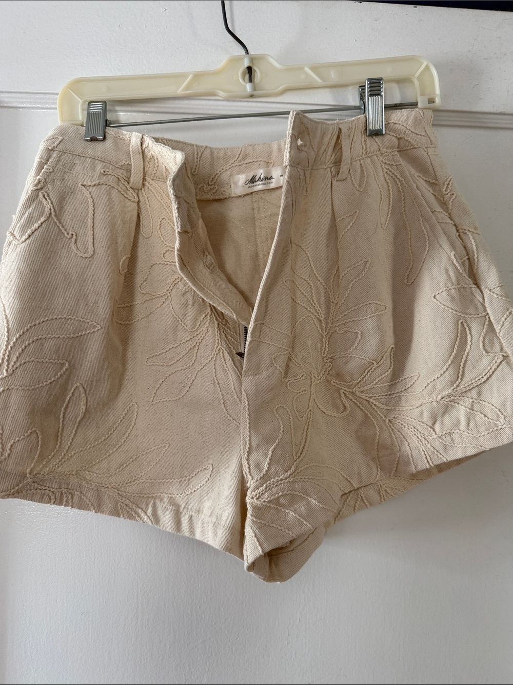 mahina High-Waist Cream Embroidered Leaf Shorts